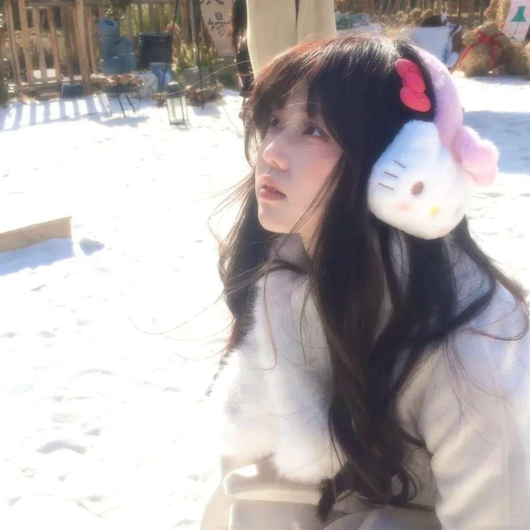 不装了,我比英雄还强